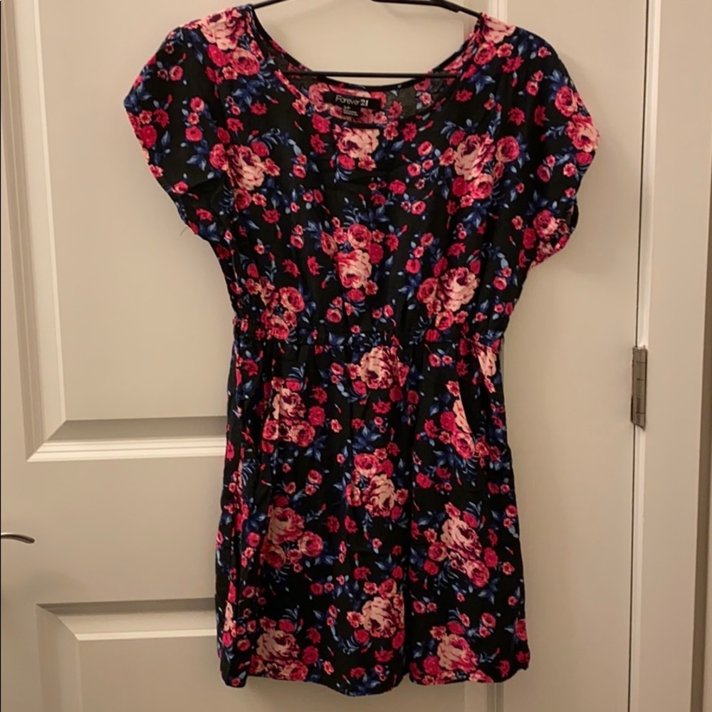 Mini Dress w/ pockets